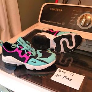 Nike Air Max girl shoes